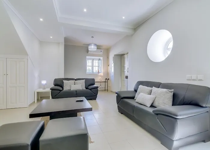 Tradicional House - Center بيت للعطل *